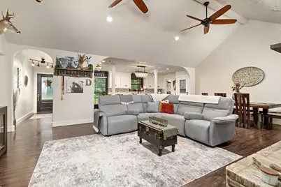 13360 Craig Lane, Beaumont, TX 77713 - Photo 3