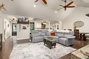 13360 Craig Ln, Beaumont, TX 77713 - Photo 3