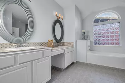 1408 S Friendswood Drive #1301, Friendswood, TX 77546 - Photo 17