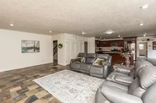 1280 Cherokee Ln, Beaumont, TX 77702 - Photo 17