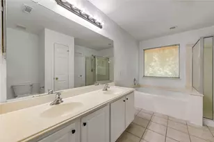 225 E Summerhaze, The Woodlands, TX 77382 - Photo 29