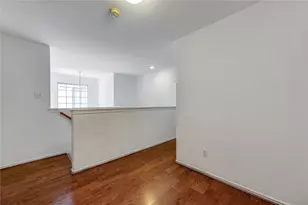225 E Summerhaze, The Woodlands, TX 77382 - Photo 33