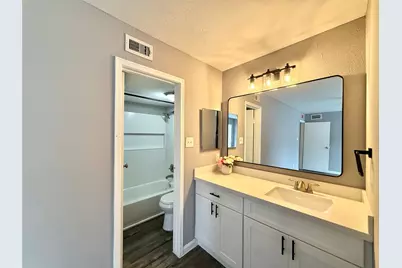 7200 W T C Jester Boulevard #3903, Houston, TX 77088 - Photo 11