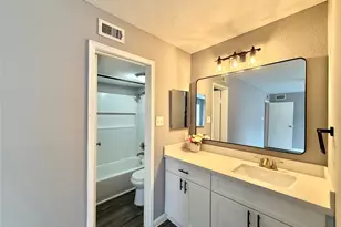 7200 W T C Jester Blvd, Houston, TX 77088 - Photo 11