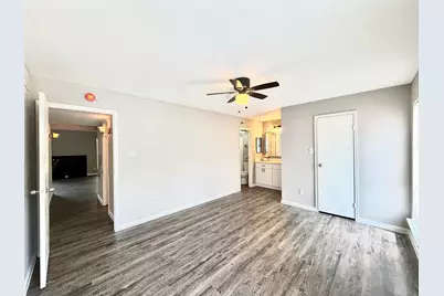 7200 W T C Jester Boulevard #3903, Houston, TX 77088 - Photo 9
