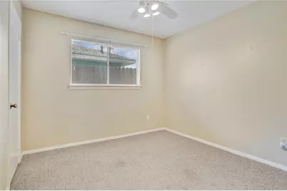 5843 Shurmard Drive, Houston, TX 77092 - Photo 13