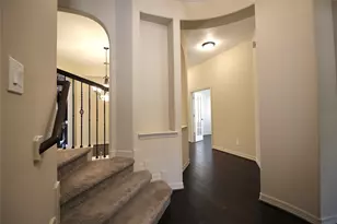179 Hearthshire Cir, The Woodlands, TX 77354 - Photo 5