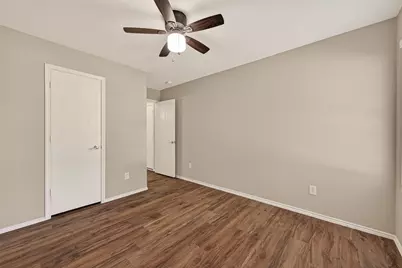 9418 Belleclaire Lane, Houston, TX 77044 - Photo 25