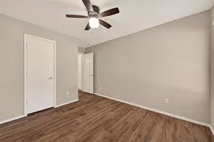 9418 Belleclaire Ln, Houston, TX 77044 - Photo 25