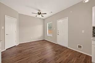 9418 Belleclaire Ln, Houston, TX 77044 - Photo 13