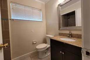 9322 Fairdale Ln, Houston, TX 77063 - Photo 11