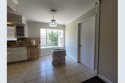 9322 Fairdale Lane, Houston, TX 77063 - Photo 7