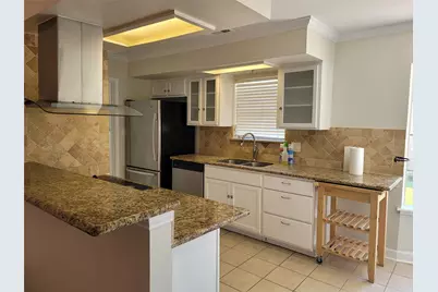 9322 Fairdale Lane, Houston, TX 77063 - Photo 9