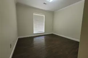 9322 Fairdale Ln, Houston, TX 77063 - Photo 13