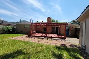 9322 Fairdale Ln, Houston, TX 77063 - Photo 17