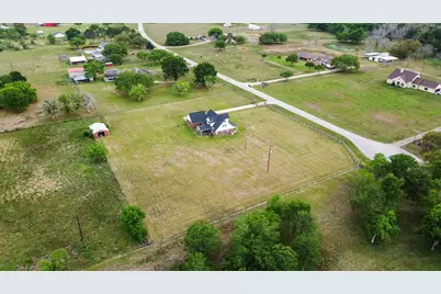 602 Cedar Creek Drive, Needville, TX 77461 - Photo 13