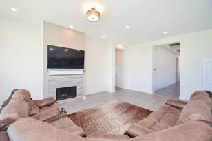 10714 Winding Green Dr, Humble, TX 77338 - Photo 9