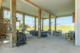 25222 Intrepid Ln, Galveston, TX 77554 - Photo 29