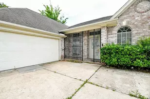 7915 Quail Meadow Dr, Houston, TX 77071 - Photo 25