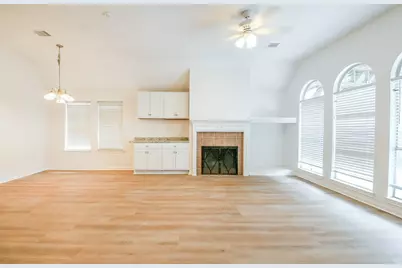 7915 Quail Meadow Drive, Houston, TX 77071 - Photo 3