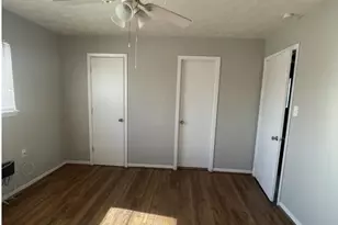 1014 E 23rd St, Bryan, TX 77803 - Photo 5