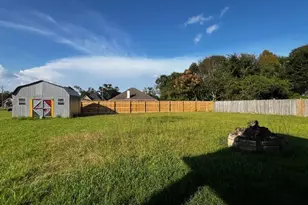 780 Sudduth Dr, Bridge City, TX 77611 - Photo 9