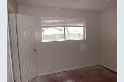 11810 Grapewood Drive, Houston, TX 77089 - Photo 5