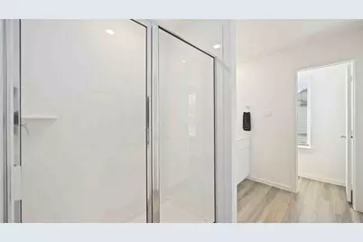 5923 Manning Oaks Street, Houston, TX 77091 - Photo 21