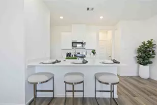 5923 Manning Oaks St, Houston, TX 77091 - Photo 3