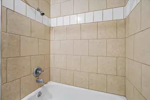 120 Fern Ln, Highlands, TX 77562 - Photo 17