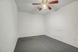 120 Fern Ln, Highlands, TX 77562 - Photo 29