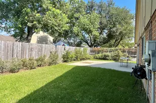 3023 Sam Houston Dr, Sugar Land, TX 77479 - Photo 33