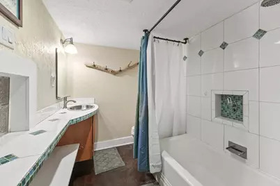 2524 Avenue Q 1/2, Galveston, TX 77550 - Photo 39
