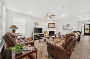 317 Royal Lily Trl, Montgomery, TX 77316 - Photo 9