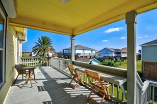 906 Meynig Dr, Crystal Beach, TX 77650 - Photo 7