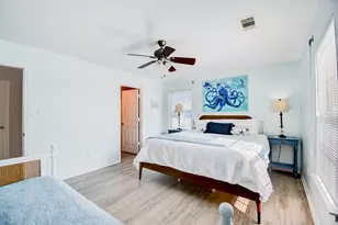 906 Meynig Dr, Crystal Beach, TX 77650 - Photo 19