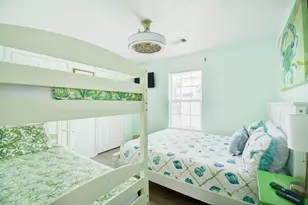 906 Meynig Dr, Crystal Beach, TX 77650 - Photo 25