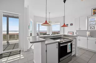 19075 E Kahala Dr, Galveston, TX 77554 - Photo 25