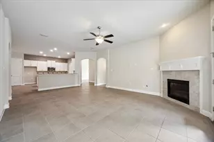 2600 Mystic Springs Ln, League City, TX 77573 - Photo 11