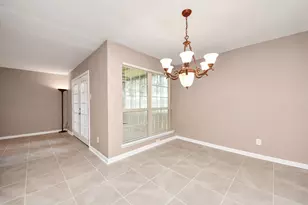 5005 Georgi Ln, Houston, TX 77092 - Photo 7