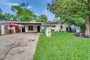 10309 Chesterfield Dr, Houston, TX 77051 - Photo 1