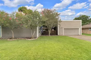 1217 Ivy Ave, Deer Park, TX 77536 - Photo 1