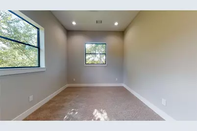 806 E 39th Street, Houston, TX 77022 - Photo 29