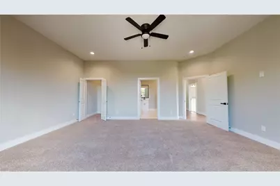 806 E 39th Street, Houston, TX 77022 - Photo 21