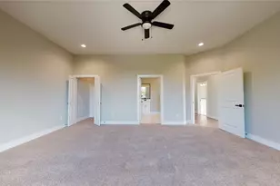 806 E 39th St, Houston, TX 77022 - Photo 21