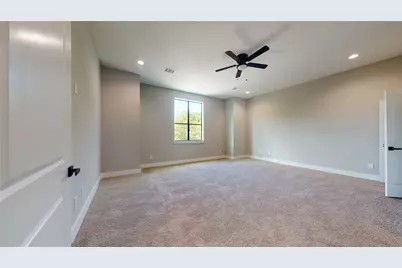 806 E 39th Street, Houston, TX 77022 - Photo 19