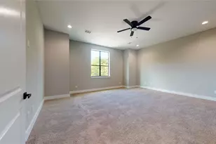 806 E 39th St, Houston, TX 77022 - Photo 19