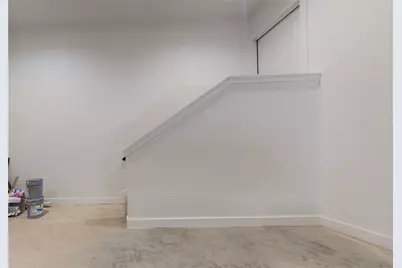 806 E 39th Street, Houston, TX 77022 - Photo 41