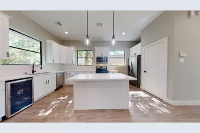 806 E 39th Street, Houston, TX 77022 - Photo 11