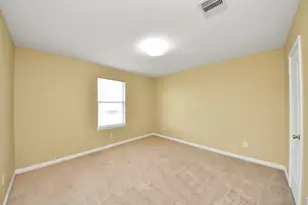 6915 Primrose Rd, Baytown, TX 77521 - Photo 17